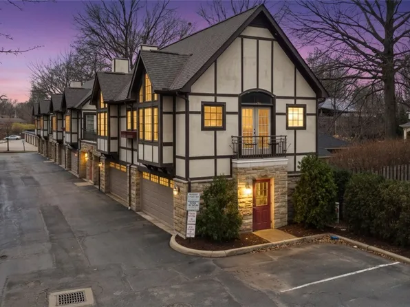 2425 Derbyshire Ct #B4-c, Cleveland Heights, OH 44106