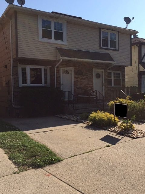 1st image of 245 Corona Ave