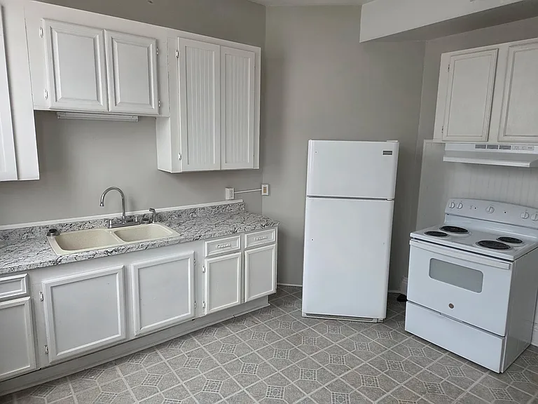 823B Pierce St #A — Photo 1