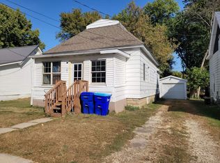 151 3rd Ave NW, Oelwein, IA 50662