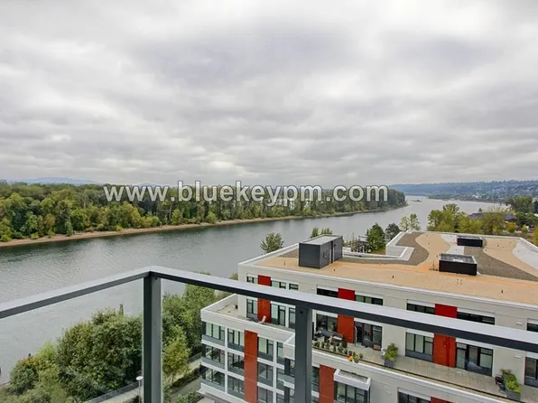 841 SW Gaines St, Portland, OR