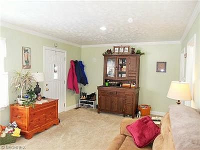3rd image of 477 Poplar St