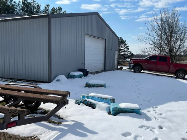 31 Guinea Ln, Greers Ferry, AR 72067