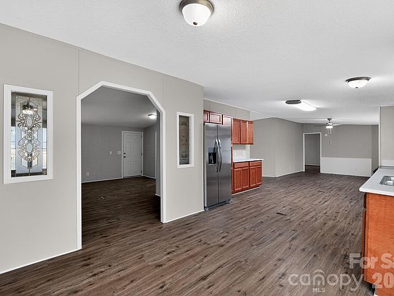 4th image of 5944 Lewis Rd