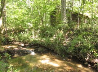 940 Carnes Mill Rd, Talking Rock, GA 30175