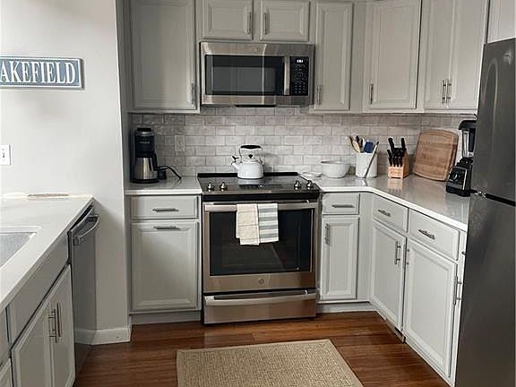 3rd image of 222 Sweet Allen Farm Rd APT D-3