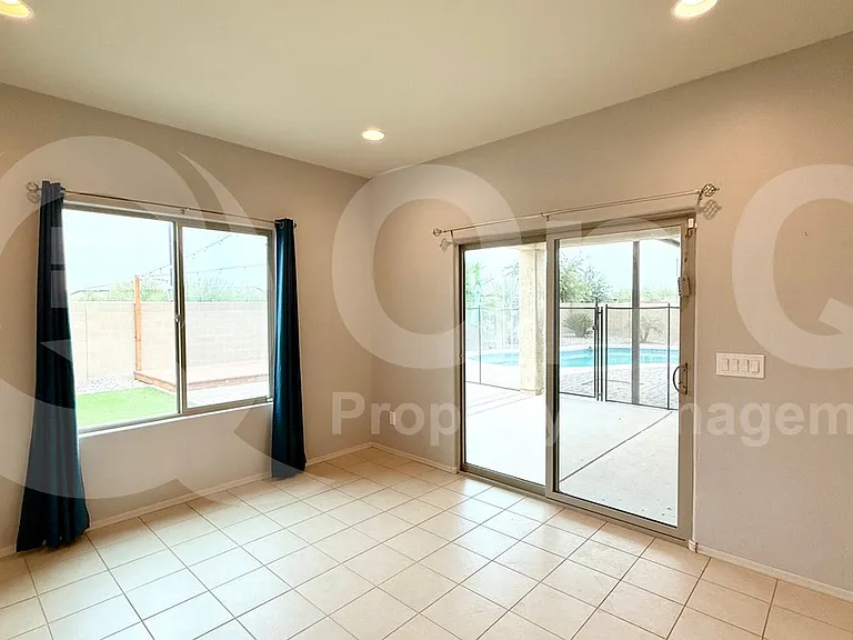 27878 N 175th Dr — Photo 4