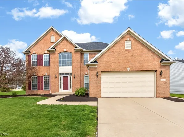 136 Stonesthrow Dr, Berea, OH 44017