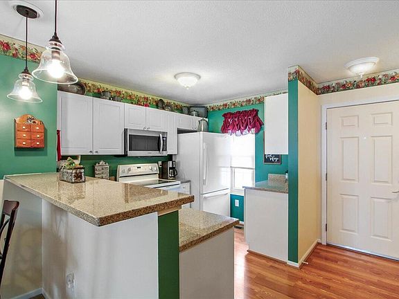 4th image of 1086 Watkins Glen Ct #1086