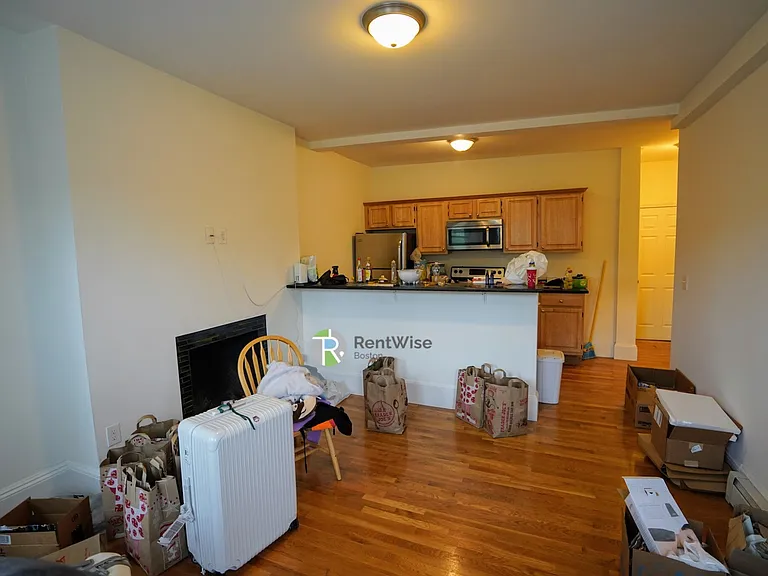 1322 Commonwealth Ave #6 — Photo 7
