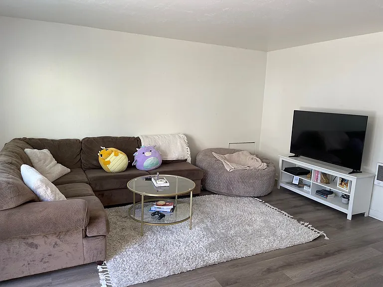 968 Walnut St #D — Photo 9