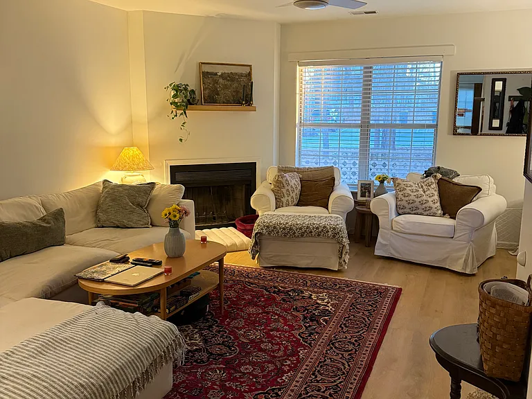 125 Country Town Ct — Photo 7