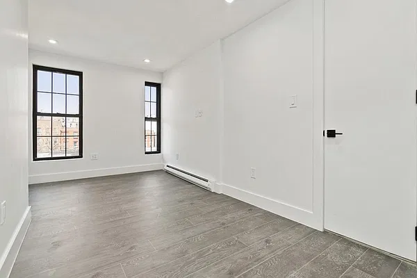 Rented by REAL New York | media 3