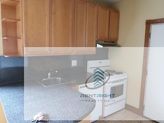 4th image of 2838 N Francisco Ave APT 1A
