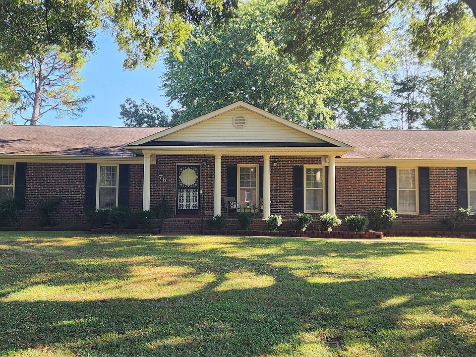 1st image of 76 Moorewood Dr