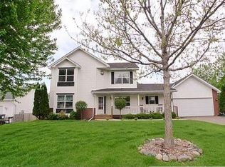 873 Crestview Dr S, Maplewood, MN 55119