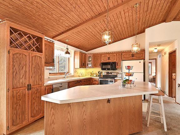 5th image of 5422 Somerset Ln S #5422
