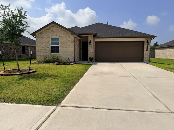 9834 Palm Royal Dr, Baytown, TX 77521