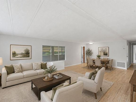 2nd image of 4128 WOODLAND CIRCLE