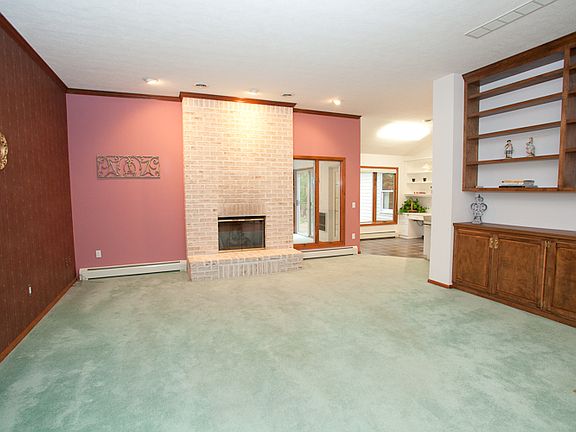 4th image of 43 Colony Dr