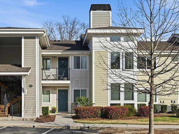 2nd image of 267 Alexandra Rd #12