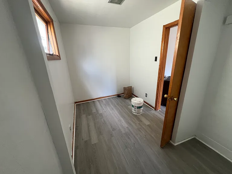 217 Cable St — Photo 12