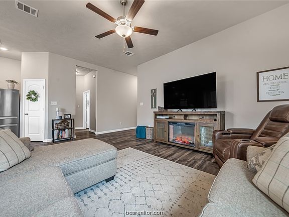 5th image of 6314 Southern Cross Dr