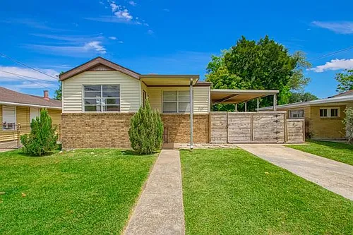 429 Olive Ave Photo 1