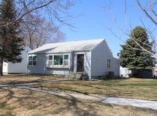 235 N Cedar St, Ainsworth, NE 69210