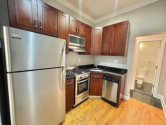1st image of 61 E 125th St APT 1A
