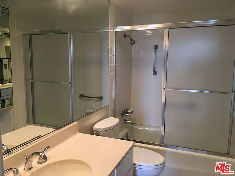 201 Ocean Ave #609B — Photo 12