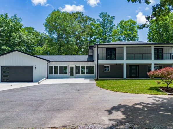 214 Hickory Hill Ln, Benton, KY 42025