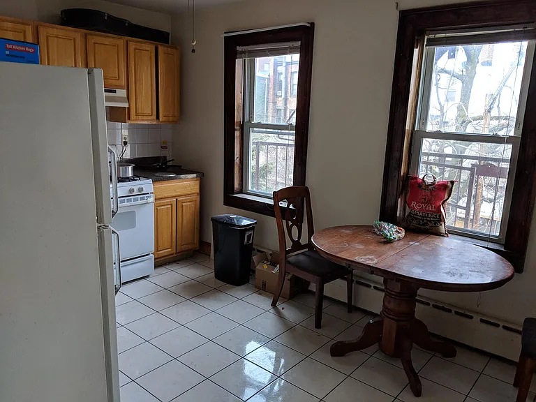 486 Pavonia Ave — Photo 3