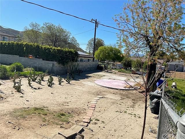2nd image of 5230 35th St