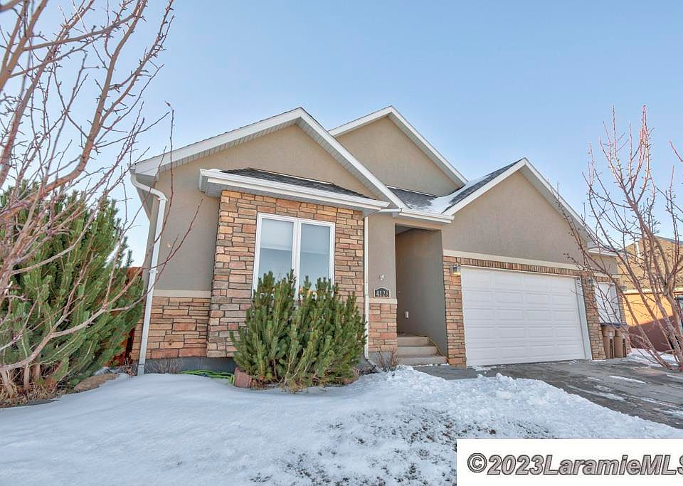 1st image of 4128 Bobolink Ln