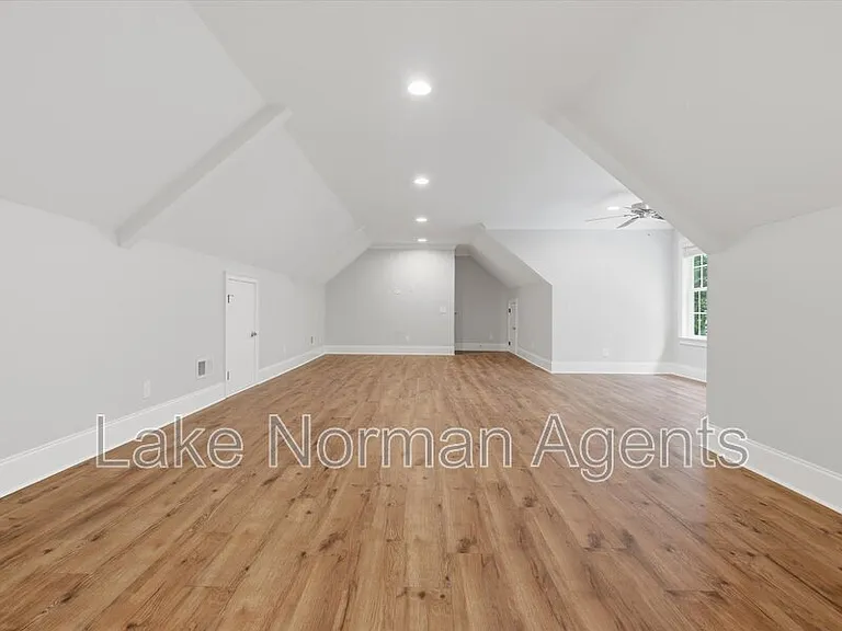 505 Stonemarker Rd — Photo 19
