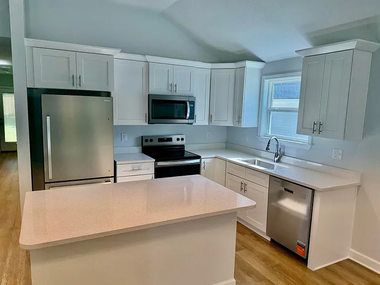 2913 Shoffner Ave — Photo 3
