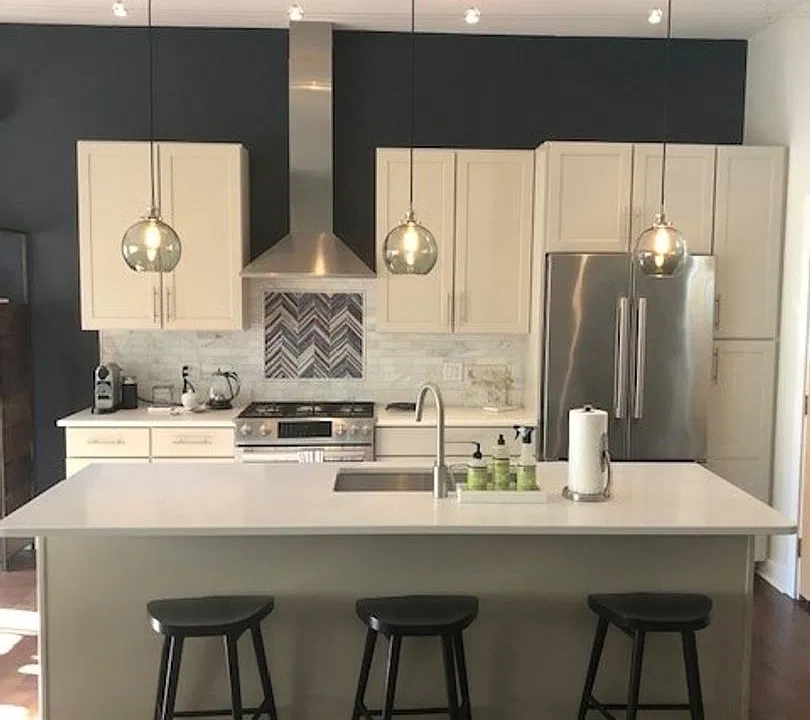113 Newbury St #104