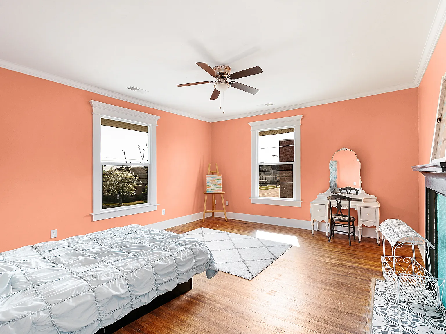 1603 E Main St — Photo 3