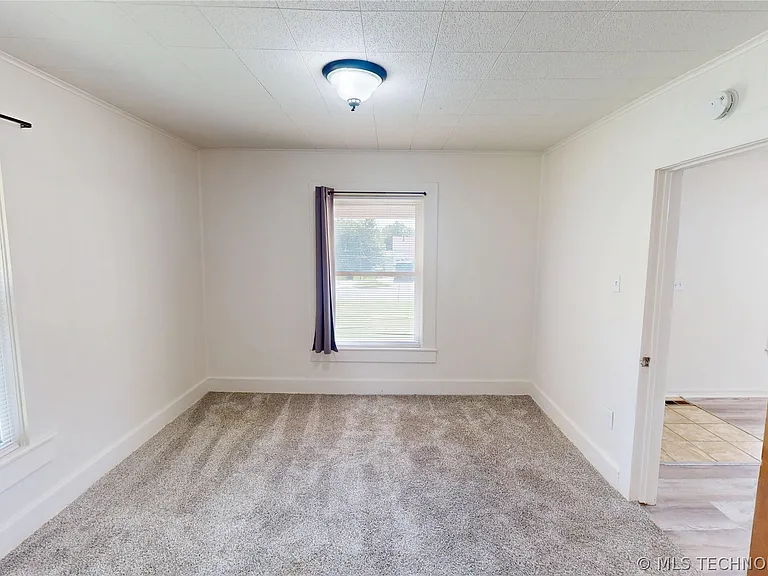 916 N Wilson Ave — Photo 14