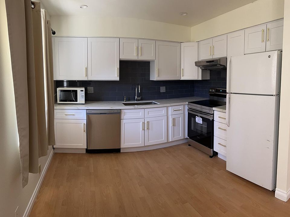 1st image of 212 Oceano Ave #5