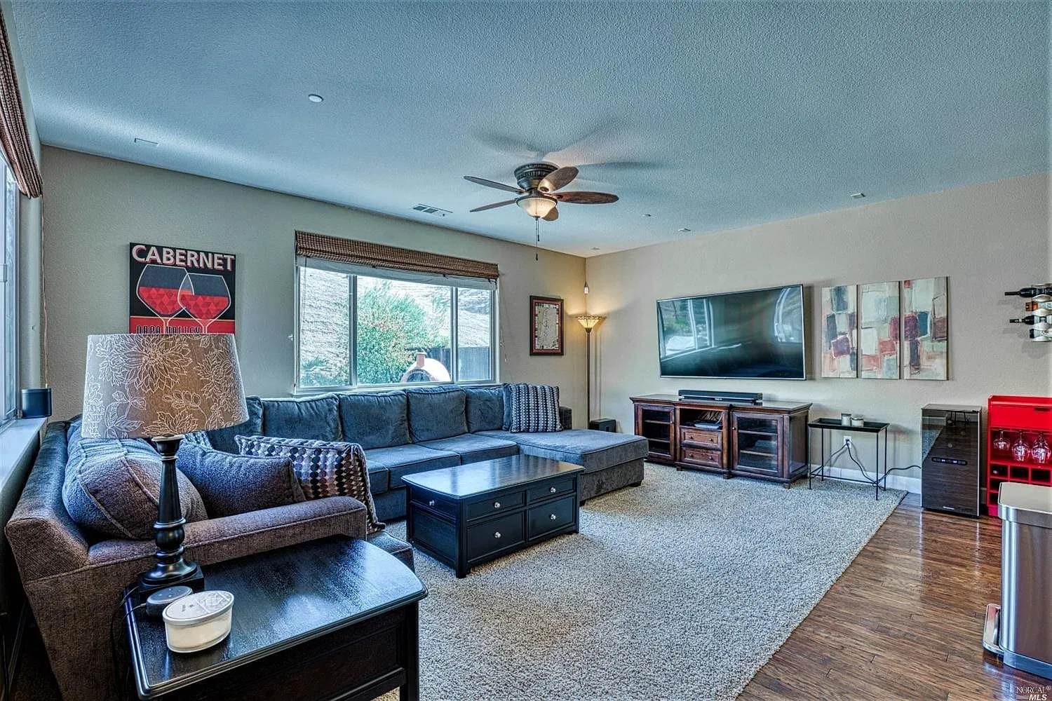 4 bed, 2.5 bath, 3110 sqft, $3,950 — Photo 3