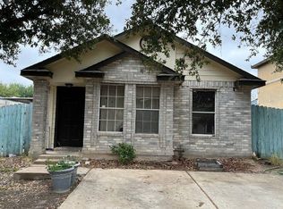 1410 Quail Creek Rd, Laredo, TX 78045