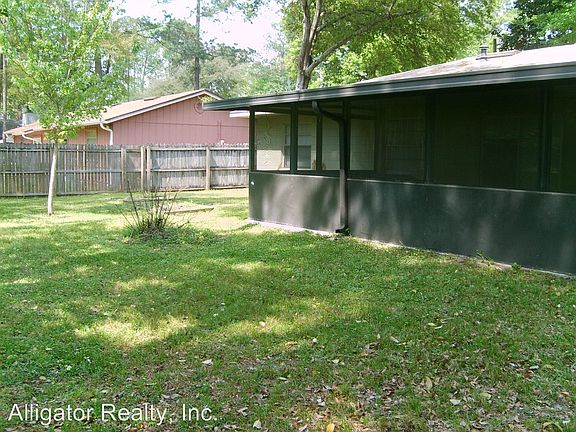 3rd image of 2261 NW 37th Pl