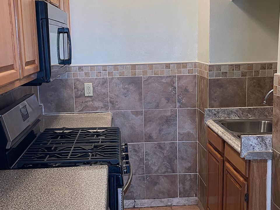 1st image of 528 Cambridge St #2