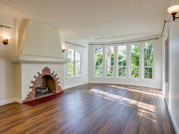 1306 S Longwood Ave, Los Angeles, CA 90019