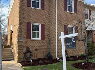 5876 Langton Dr, Alexandria, VA 22310