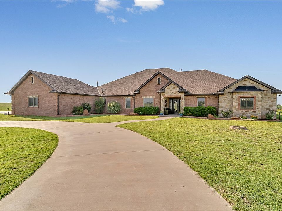 13574 N 2040th Rd, Lone Wolf, OK 73655 MLS 1014140 Zillow