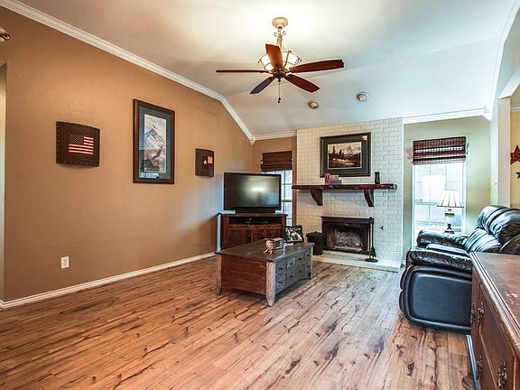 5th image of 2216 Oak Park Dr