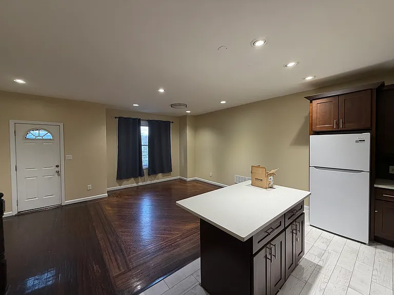 101-42 114th St #2 — Photo 3